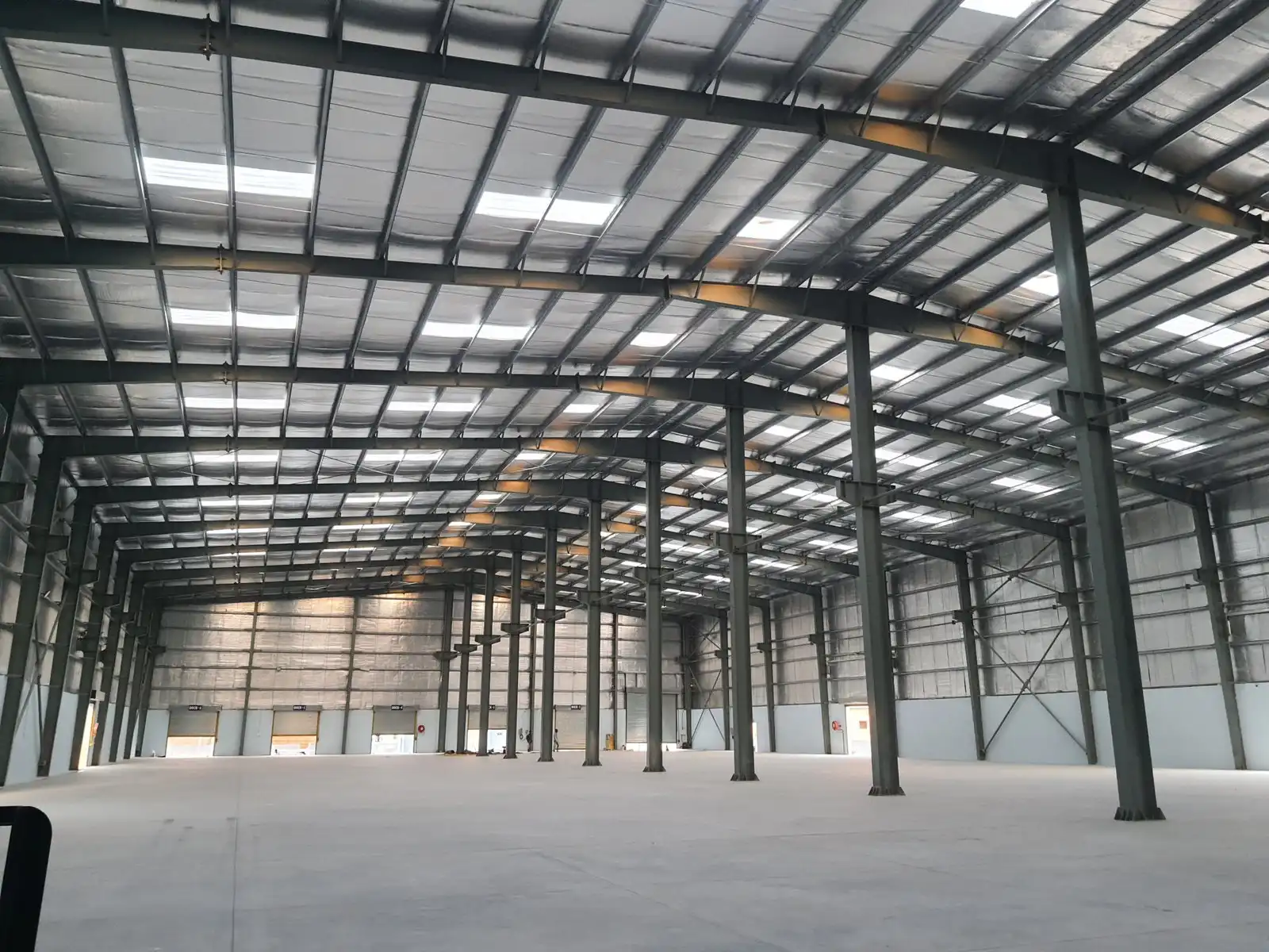 R K Warehouse